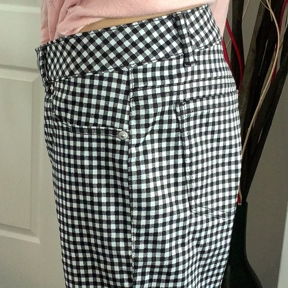 2/25.  NWOT  NYGARD CAPRI.   Size 10 - Picture 2 of 7